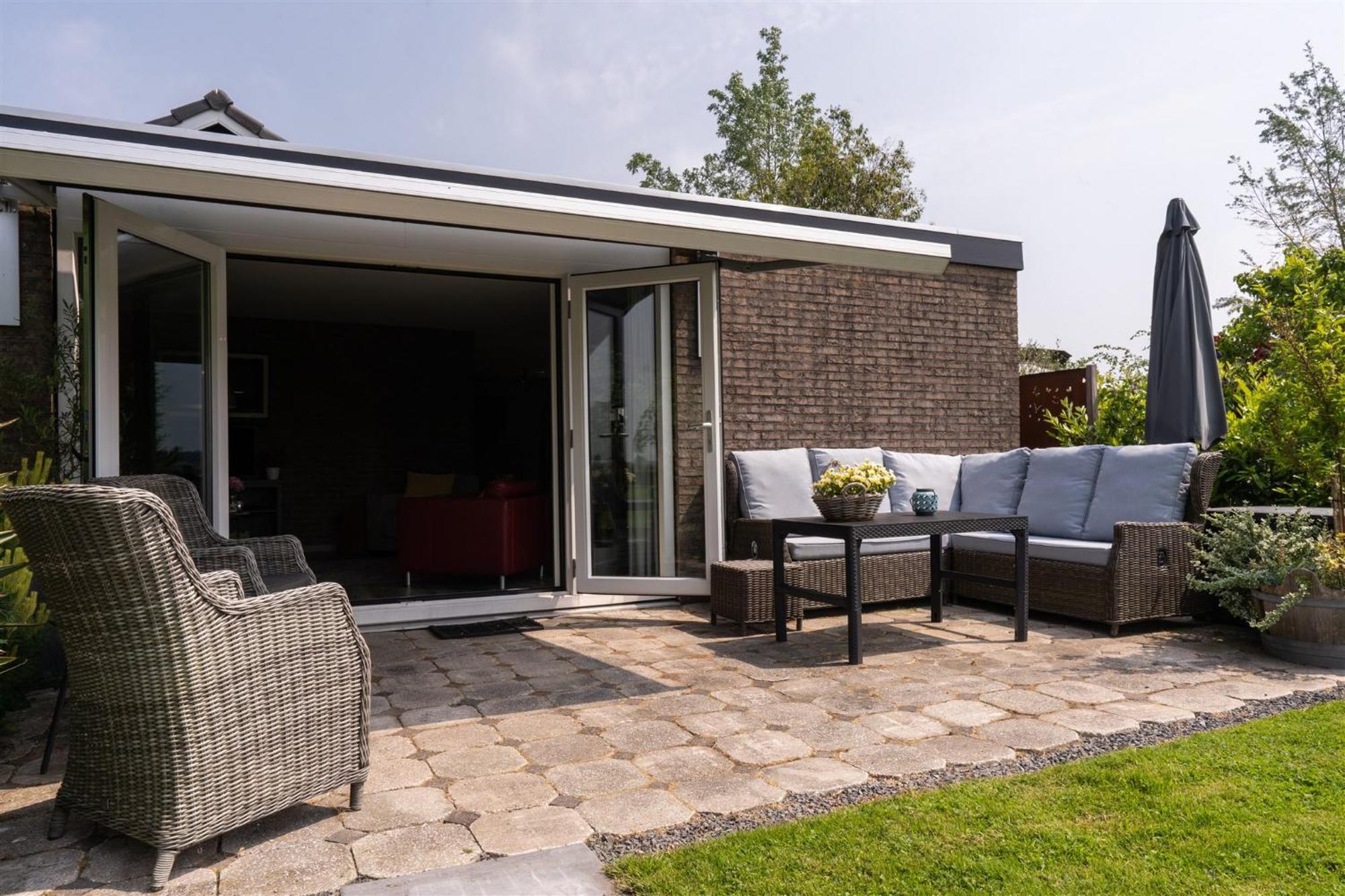 Vakantiewoning Le Garaazje 'S-Gravendeel Exterior photo